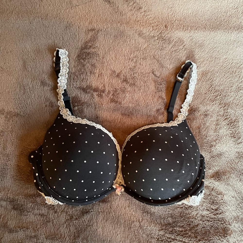 Victoria’s Secret bra